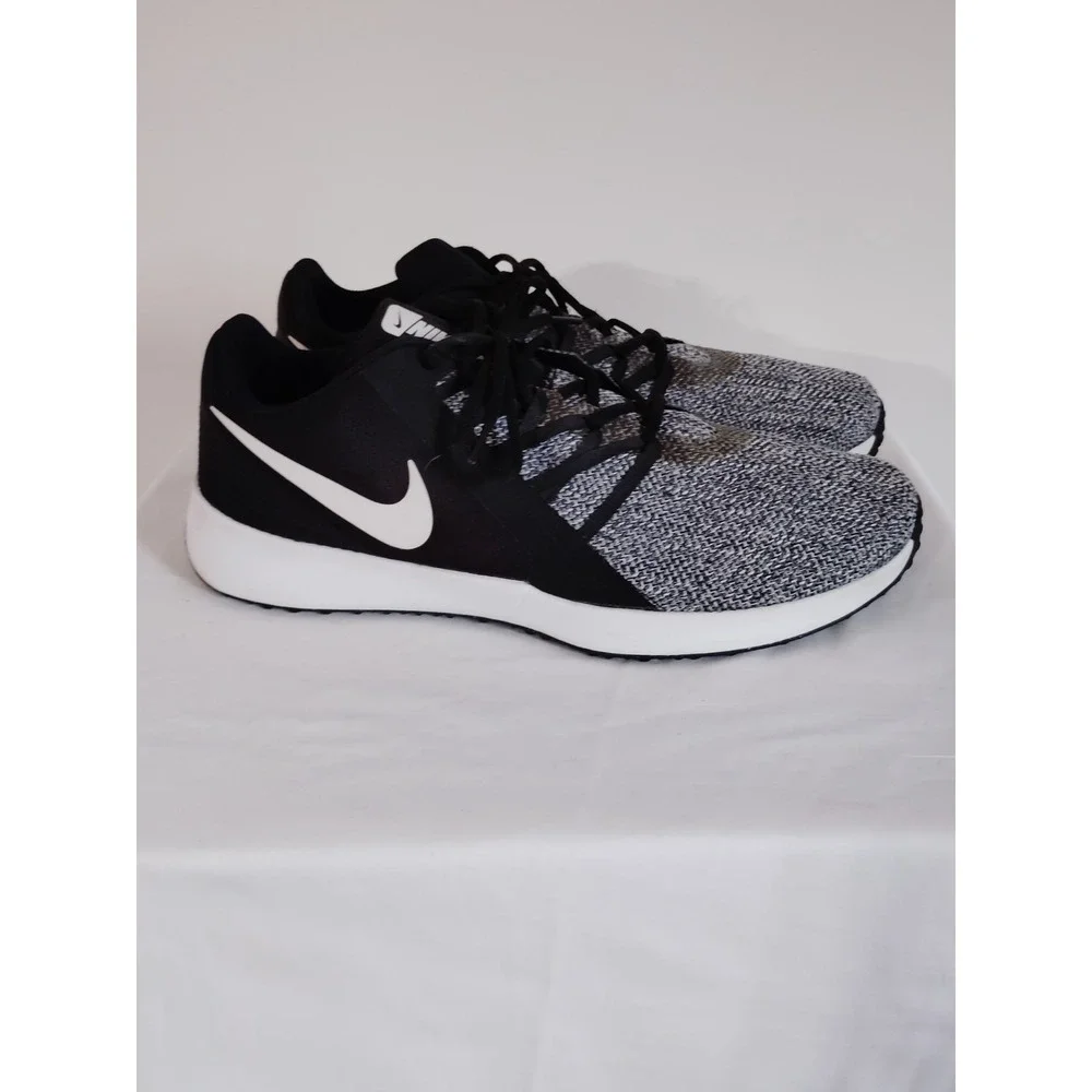 Nike Varsity Compete TR 3 Men 14 Black Gray Knit Training Athletic Sneakers EUC